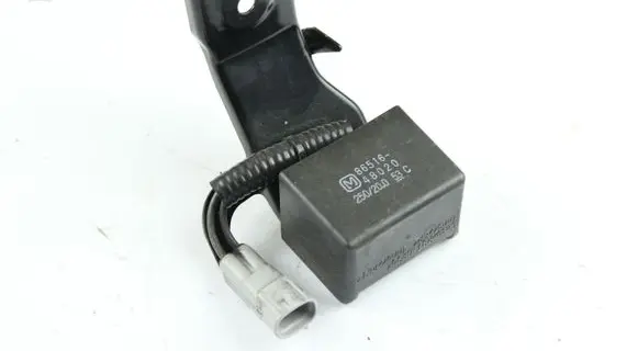 Lexus RX 450H Other relay 8651648020