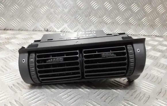 Opel Omega B2 Dashboard air vent grill cover trim 09147866