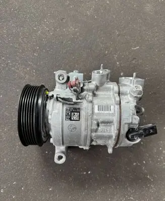 Volkswagen Golf VIII Air conditioning (A/C) compressor (pump) 3Q0816803D