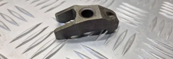 Volvo V70 Fuel Injector clamp holder 