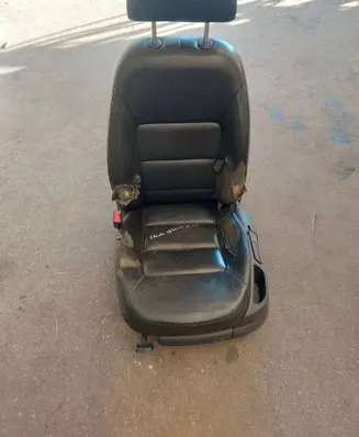 Skoda Octavia Mk2 (1Z) Front driver seat 1K4881105LS