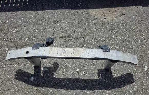 Mercedes-Benz E W211 Front bumper cross member A21162610