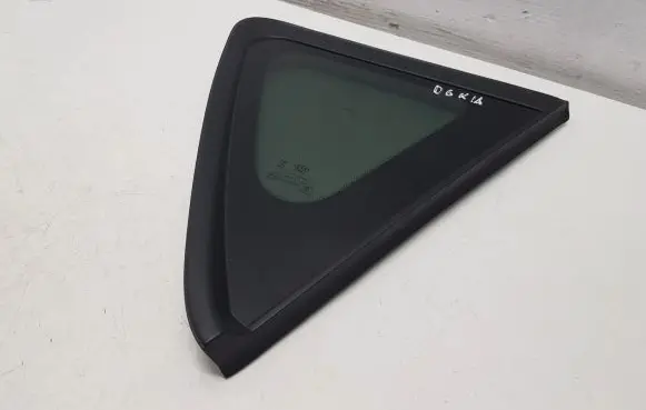 KIA Soul Rear side window 87820B2000