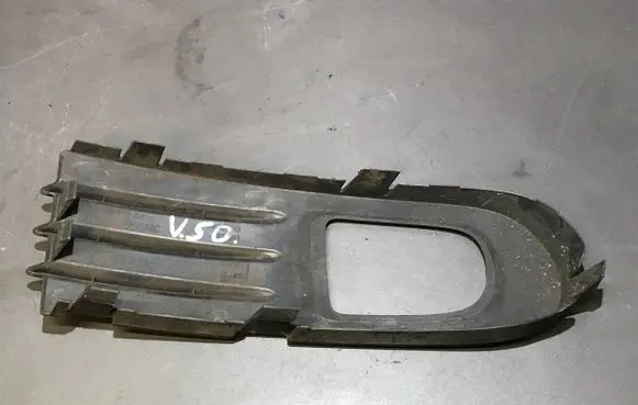 Volvo V50 Front fog light trim/grill 30655884
