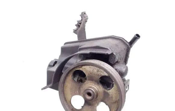 Peugeot 206 Power steering pump 9638364580 9637000980