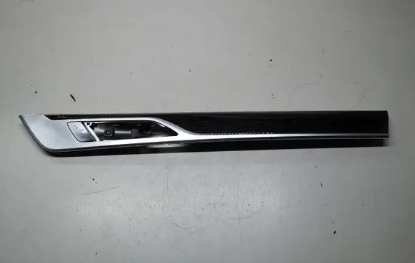 BMW 7 G11 G12 Front door card panel trim 7851832 L30786716