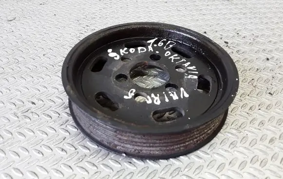 Skoda Octavia Mk1 (1U) Power steering pump pulley 038145255A