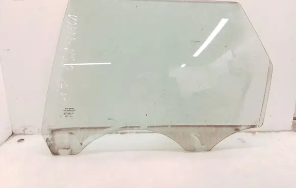 Volvo V50 Rear door window glass