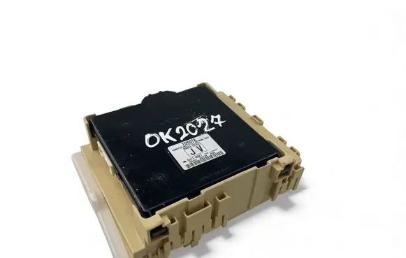 Toyota Auris E180 Other control units/modules 8922102331