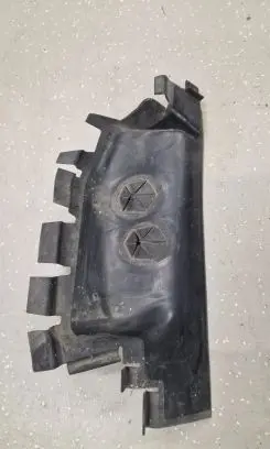 Audi Q7 4M Intercooler air guide/duct channel 4M0121284H