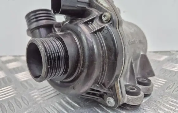 BMW X5 E70 Water pump A9C0867600000 11868015