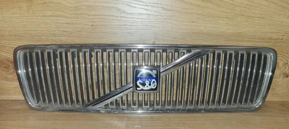 Volvo S80 Front bumper upper radiator grill 9178087