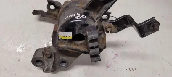 Toyota Avensis T270 Engine mount bracket