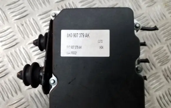 Audi A4 S4 B8 8K ABS Pump 8K0907379AK