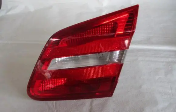Mercedes-Benz C W204 Tailgate rear/tail lights