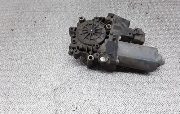 Audi A4 S4 B5 8D Rear door window regulator motor 0536001402