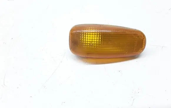 Mercedes-Benz Sprinter W901 W902 W903 W904 Front fender indicator light