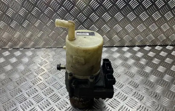 Mazda 3 I Power steering pump