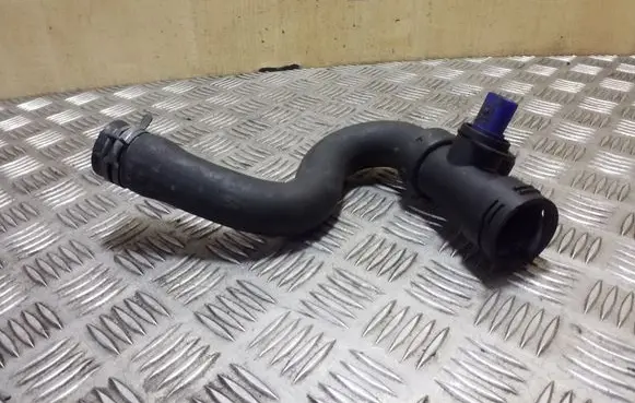 Audi A6 S6 C5 4B Engine coolant pipe/hose 4B0121049D