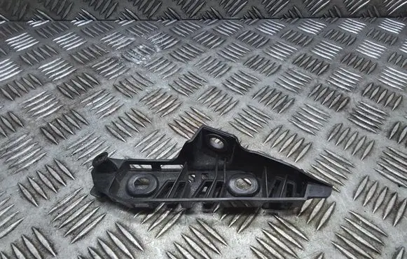 Volkswagen PASSAT B8 Front bumper mounting bracket 3G0807049