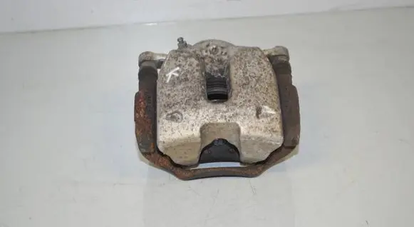 BMW 5 G30 G31 Front brake caliper 6872799 34106872799