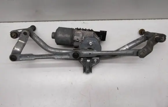 Peugeot 207 Front wiper linkage and motor 0390241540 9650380780