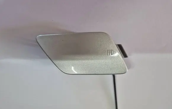 Mercedes-Benz SLK R172 Front tow hook cap/cover A1723850023