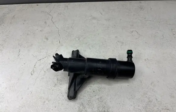 BMW 5 E60 E61 Headlight washer spray nozzle 110208