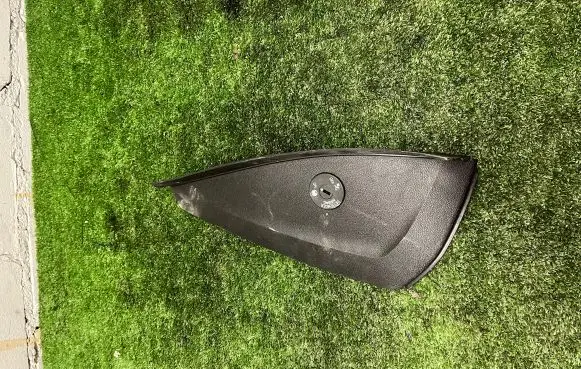 Passenger airbag on/off switch