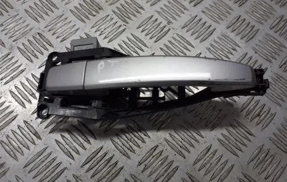 Opel Astra H Rear door exterior handle