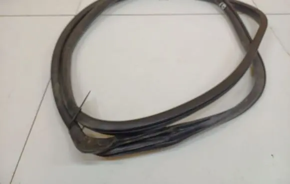 Honda Civic IX Rubber seal front coupe door 