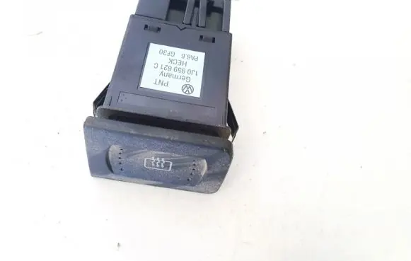 Windscreen/window heater switch