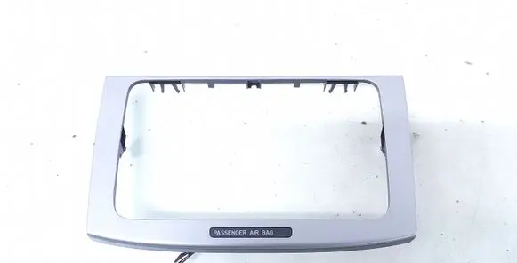 Volkswagen PASSAT B6 Radio/GPS head unit trim 3C0858069M