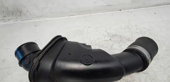 Volvo V70 Turbo air intake inlet pipe/hose 30778734