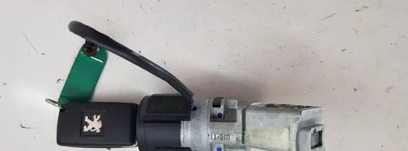 Peugeot 3008 I Ignition lock 36410600