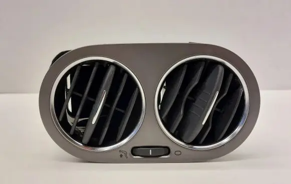 Volkswagen Tiguan Dashboard side air vent grill/cover trim 5M0819710 5N0819704A 5M0819759