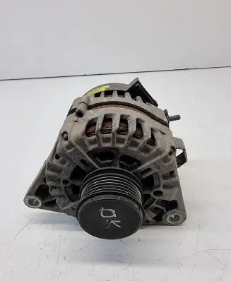 Hyundai i40 Generator/alternator 2609674 373002A800
