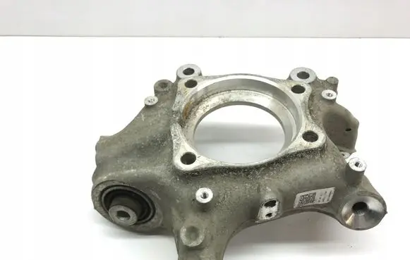 Audi e-tron Rear wheel hub spindle/knuckle 