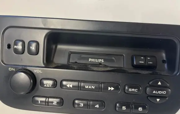 Peugeot 406 Audio system kit PSARCC10000 029018 FD0002410002512