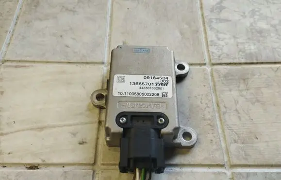 Opel Vectra C ESP acceleration yaw rate sensor 09184504 13665701
