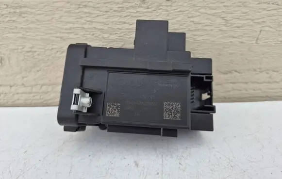 Audi A4 S4 B8 8K Ignition lock 8K0909131D