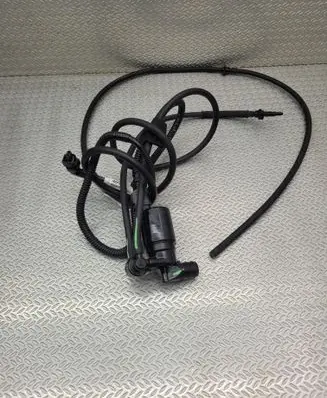 Peugeot 308 Windscreen/windshield washer pump 9825893480 9825894180