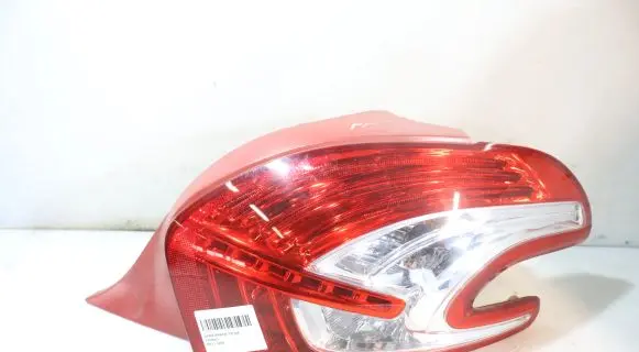 Peugeot 208 Rear/tail lights