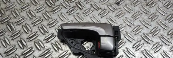 Hyundai ix35 Front door interior handle 826132S000
