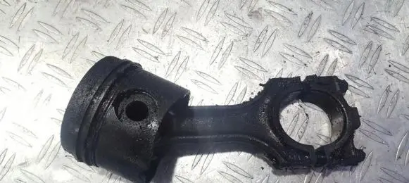 BMW 5 E34 Piston with connecting rod