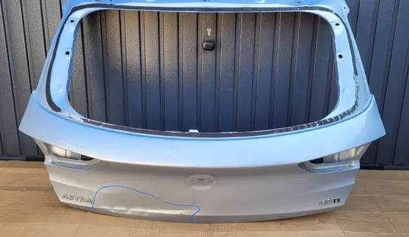 Opel Astra K Tailgate/trunk/boot lid