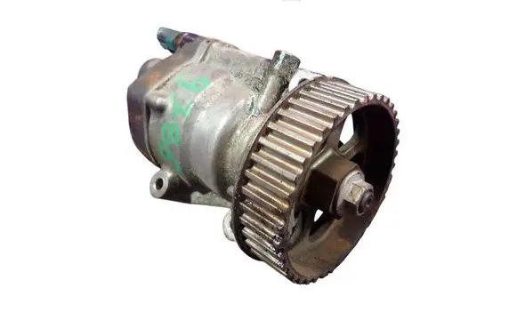 Renault Megane II Fuel injection high pressure pump 