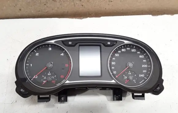 Audi A1 Speedometer (instrument cluster) 8X0920930D