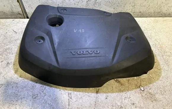 Volvo V40 Engine cover (trim) 31368888