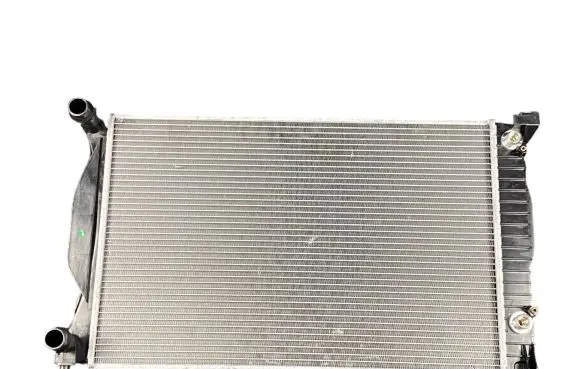 Audi A4 S4 B7 8E 8H Coolant radiator 8E0121251AE 8E0121251AP 8E0121251AQ